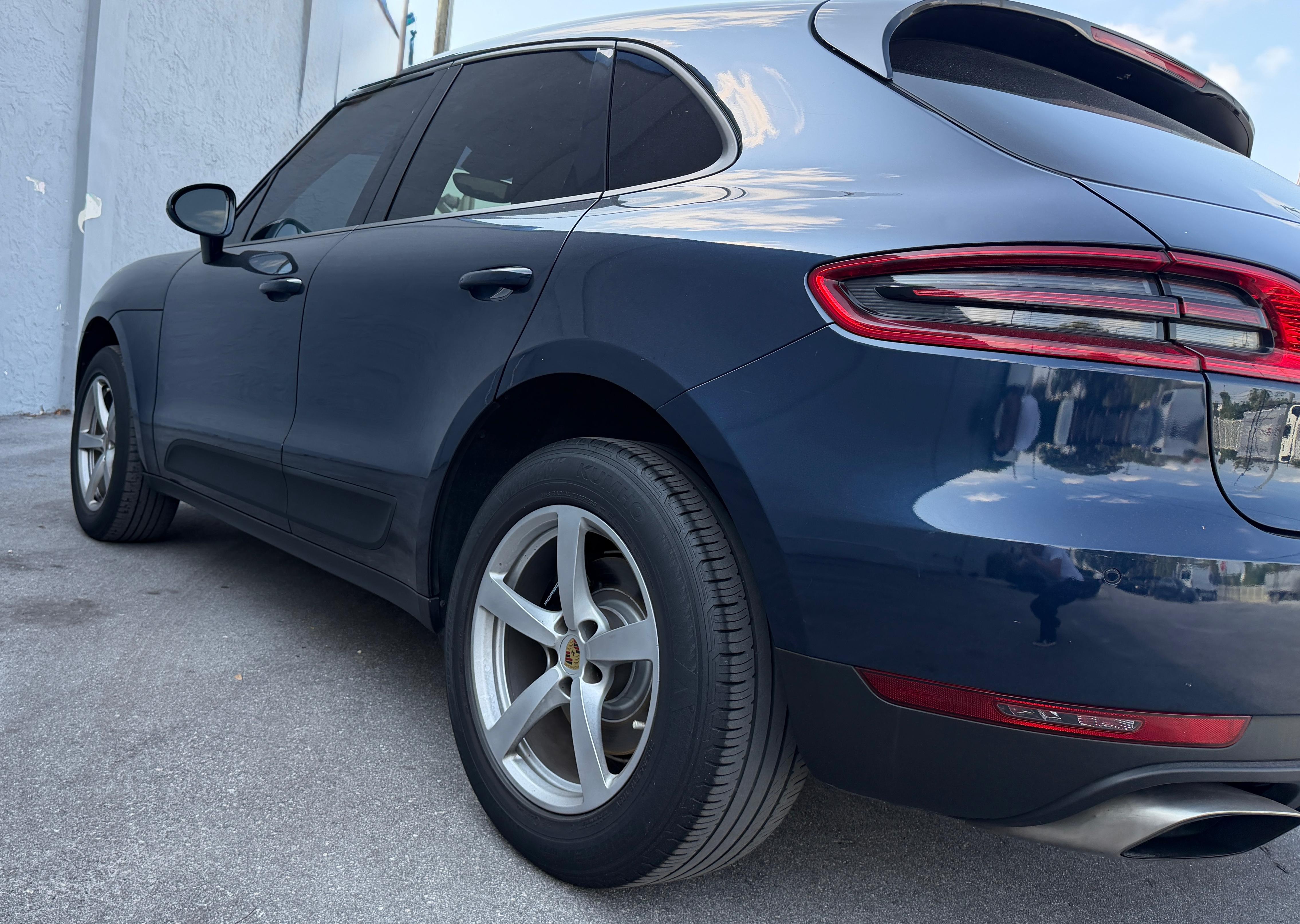 Porsche Macan 3